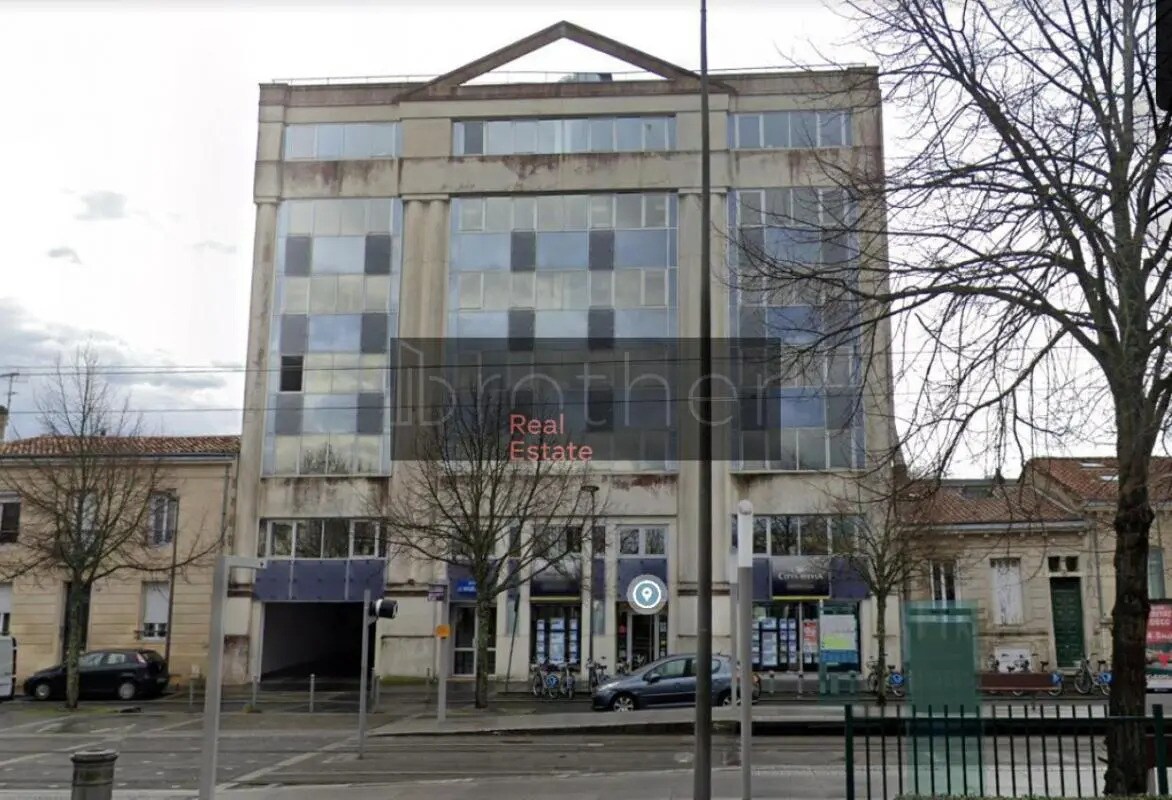 Office in Bordeaux to rent Building Photo- Image 1 of 9