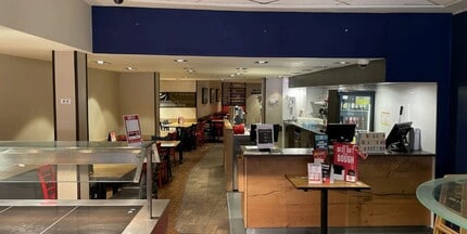 39-40 High St, Canterbury to rent Interior Photo- Image 2 of 4