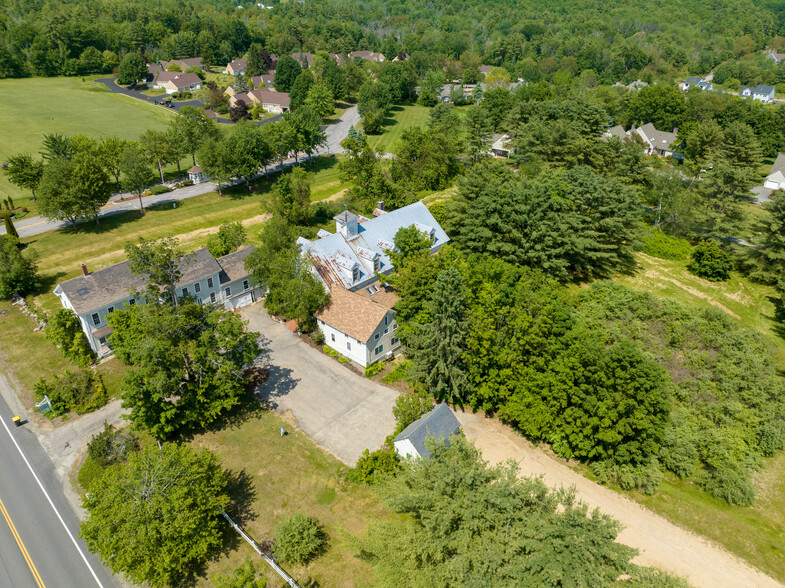 1921 Parade Rd, Laconia, NH for sale - Primary Photo - Image 1 of 1