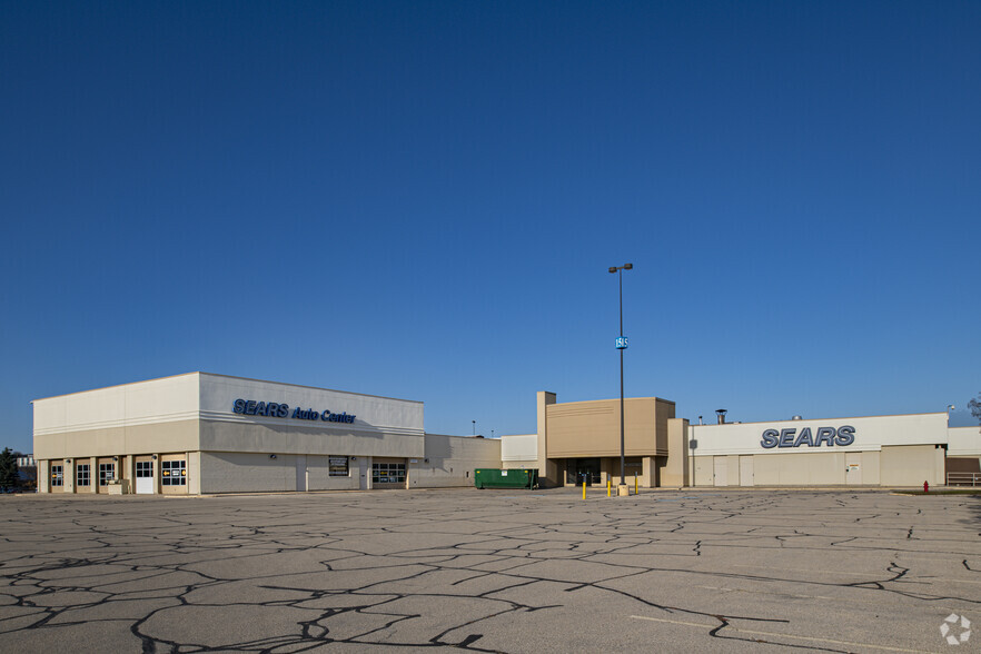 43 E Towne Mall, Madison, WI for sale - Building Photo - Image 2 of 2