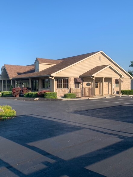 SUITE D HARDING HWY., Lima, OH for rent - Building Photo - Image 1 of 5