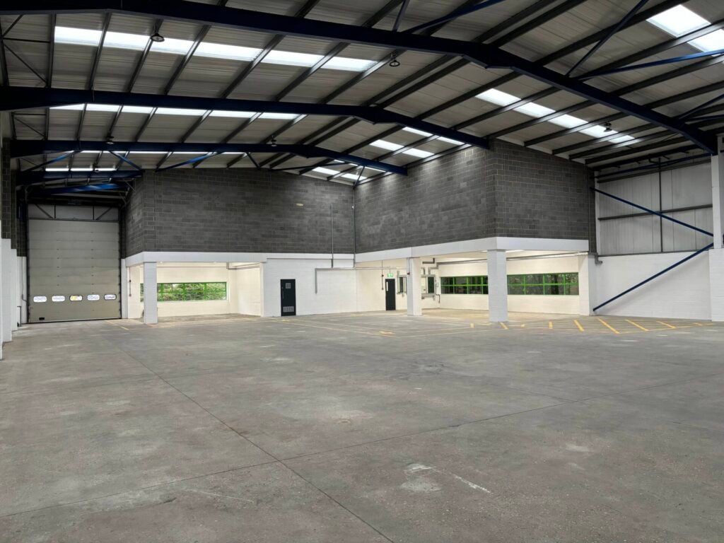 5-9 Spire Green Centre, Harlow to rent Interior Photo- Image 1 of 3