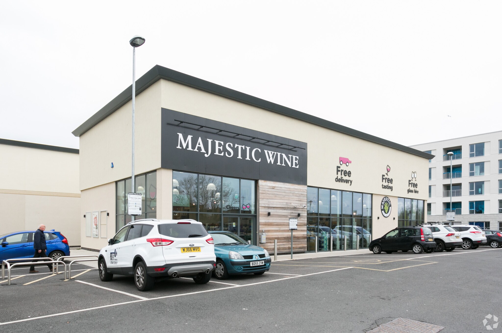 Harbour Rd, Portishead for sale Primary Photo- Image 1 of 1