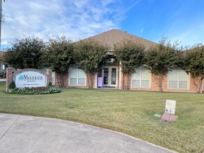 2931 Oak Park Cir, Fort Worth, TX for rent Building Photo- Image 1 of 11