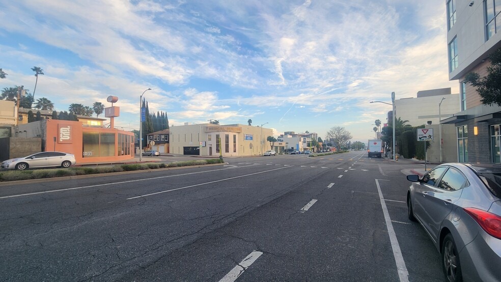 1000 N Fairfax Ave, West Hollywood, CA for sale - Building Photo - Image 2 of 10