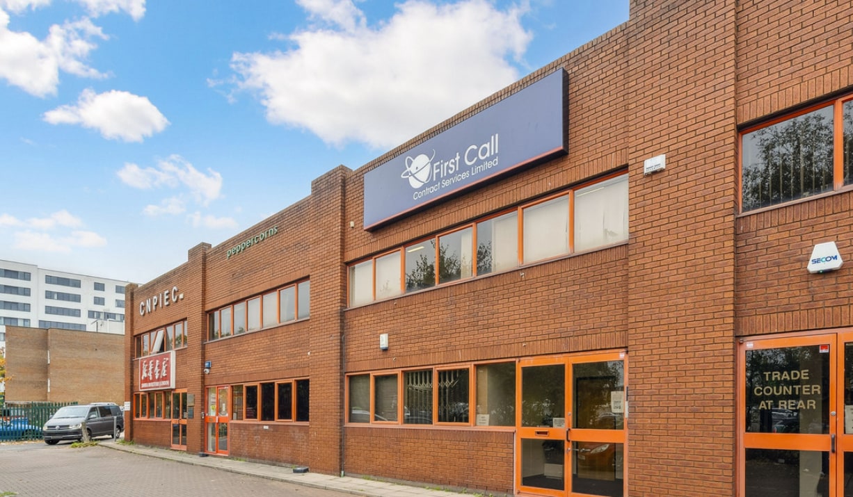 55-57 Park Royal Rd, London to rent Building Photo- Image 1 of 7