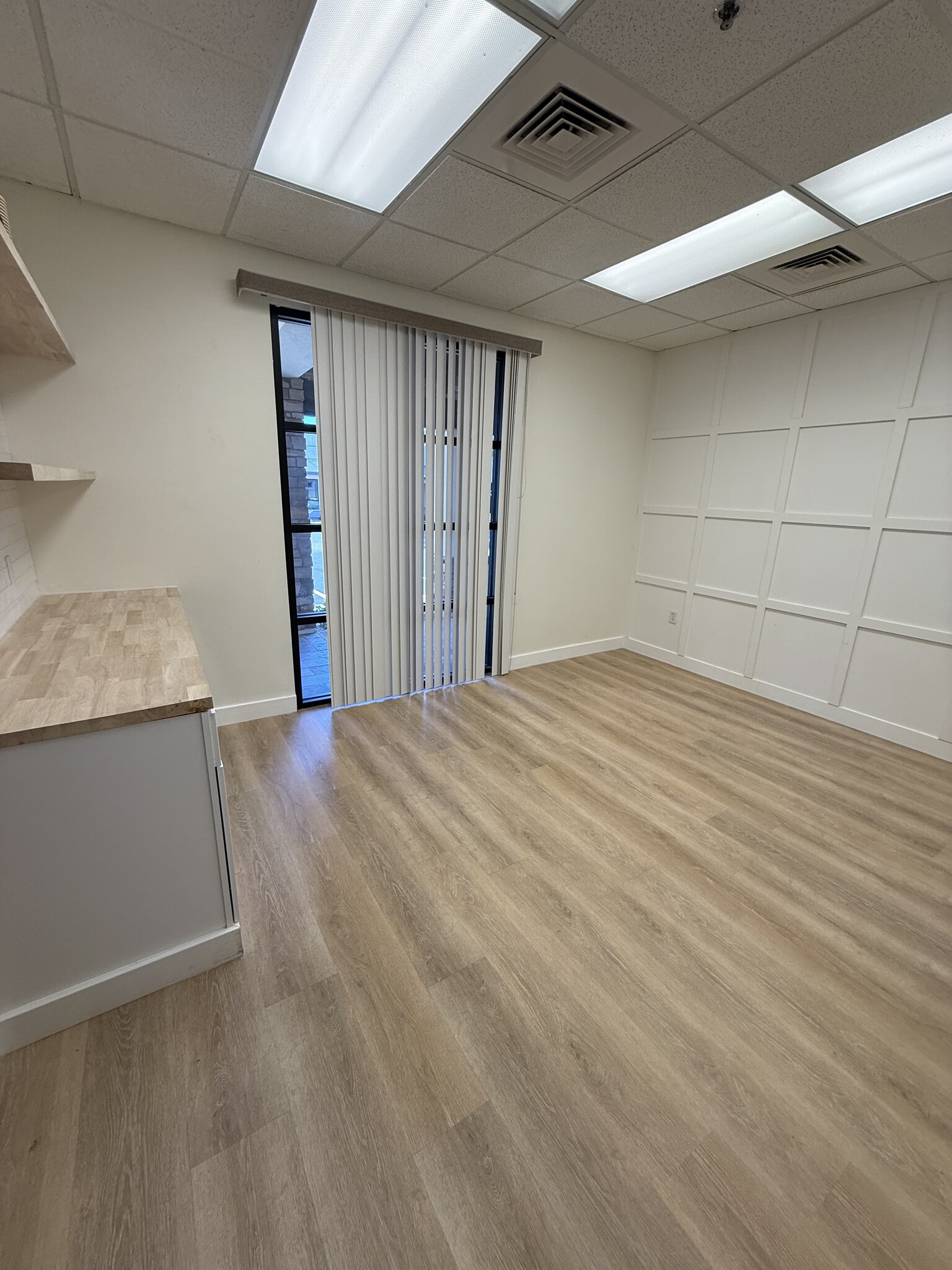 3920 S Rural Rd, Tempe, AZ to rent Interior Photo- Image 1 of 2