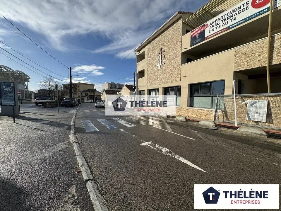 Retail in Lunel for sale Building Photo- Image 1 of 6