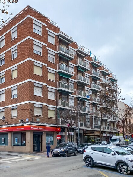 Calle Teniente Ruiz, 15, Alcalá de Henares, Madrid to rent - Building Photo - Image 3 of 3