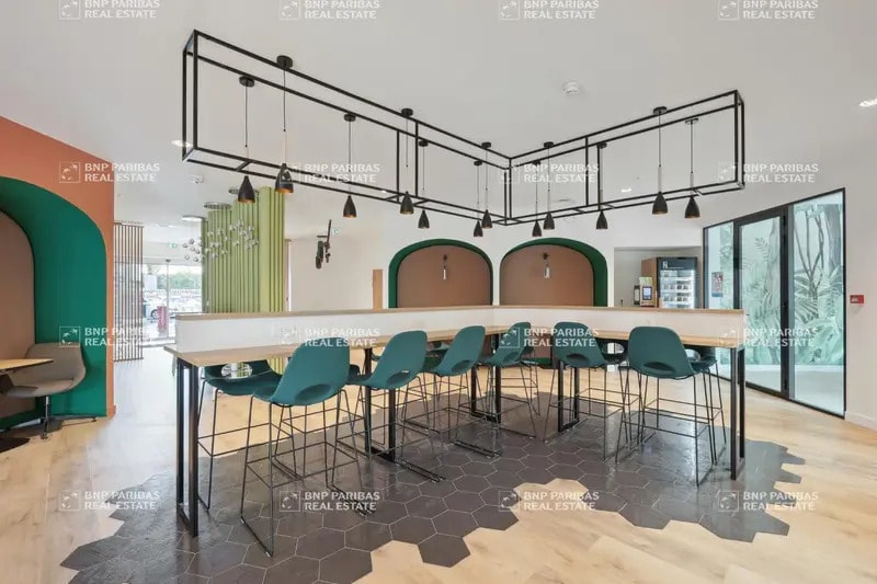 Office in Lyon to rent Building Photo- Image 1 of 29