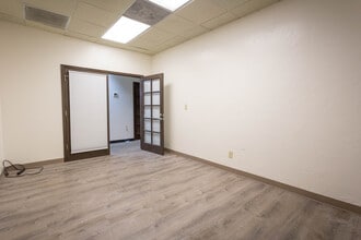 1825-1845 E Northern Ave, Phoenix, AZ to rent Interior Photo- Image 2 of 6