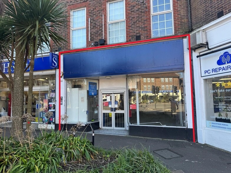 2 Station Way, Sutton to rent - Building Photo - Image 2 of 6