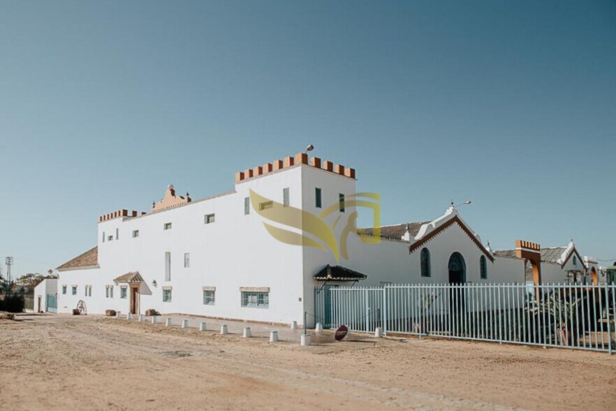 Autovía A4. Km 500, a 800 m, Carmona, Sevilla for sale - Primary Photo - Image 1 of 58