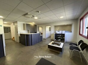 4 Rue Jean Perrin, Chassieu for sale Interior Photo- Image 1 of 3