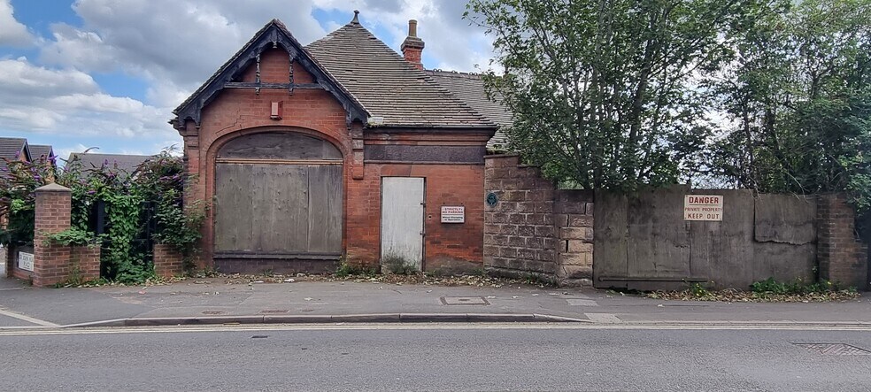 63 Swadlincote Rd, Swadlincote for sale - Building Photo - Image 1 of 1