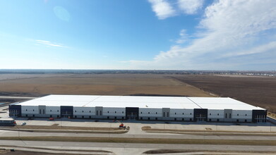 128th St And Meredith Dr, Urbandale, IA for rent Building Photo- Image 1 of 6