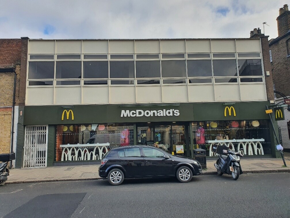 124-125 High St, Uxbridge for sale Building Photo- Image 1 of 1