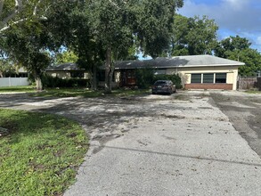 408 75th St NW, Bradenton, FL for rent Primary Photo- Image 1 of 10