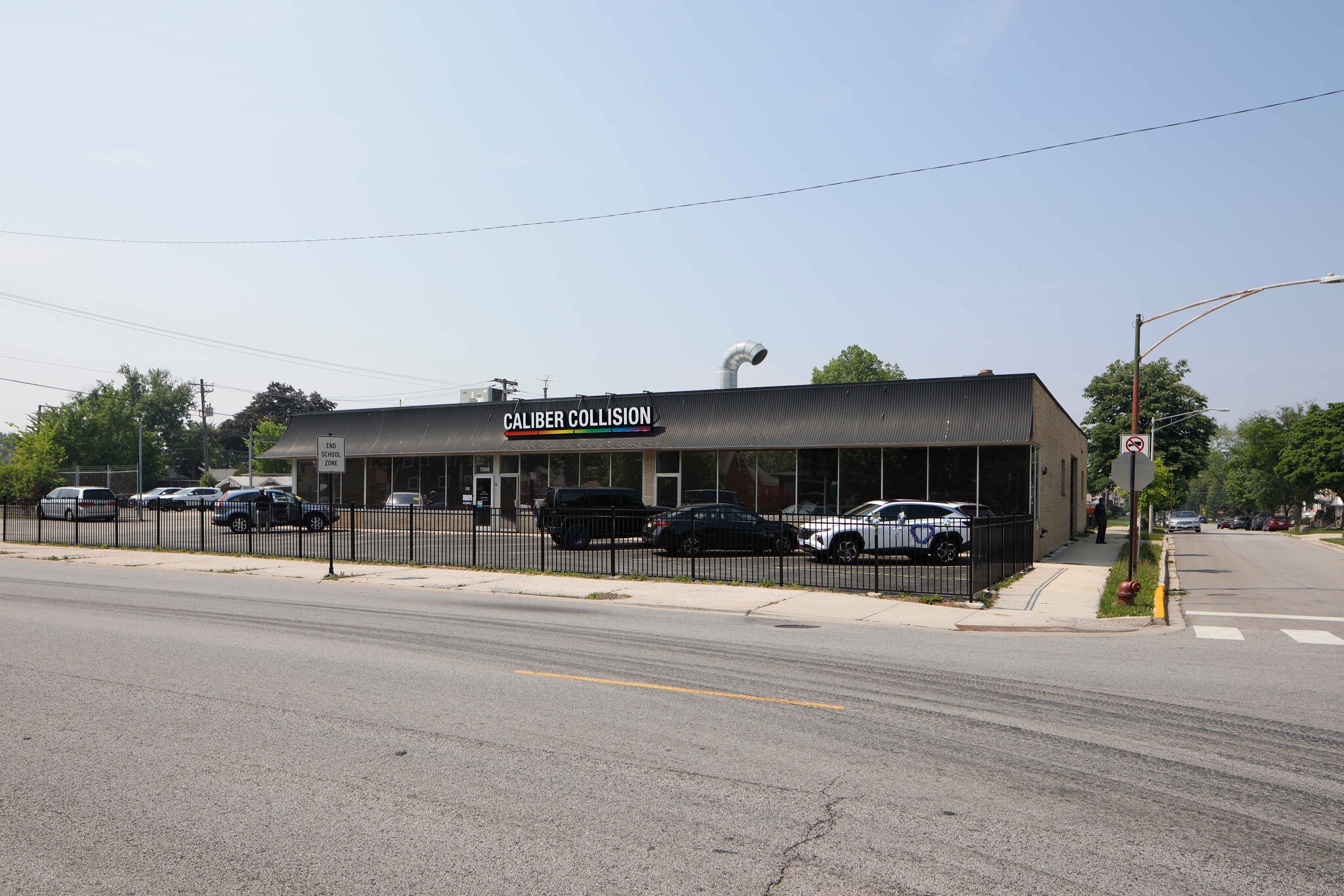 7606 W Touhy Ave, Chicago, IL for sale Primary Photo- Image 1 of 12