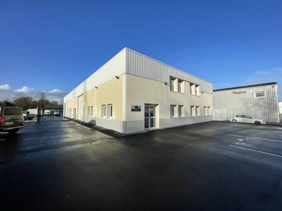 Industrial in Treillières for sale Building Photo- Image 1 of 10