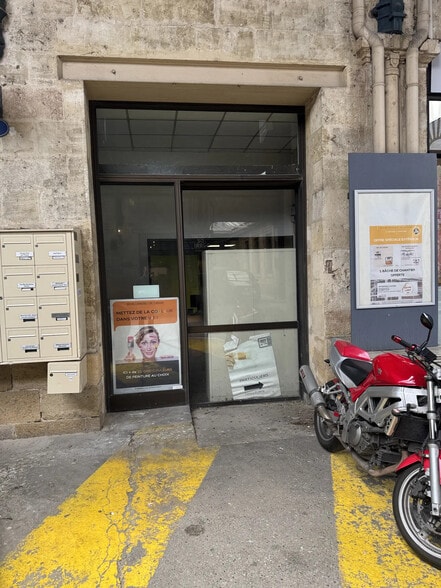 170 Cours Du Médoc, Bordeaux to rent - Building Photo - Image 2 of 11