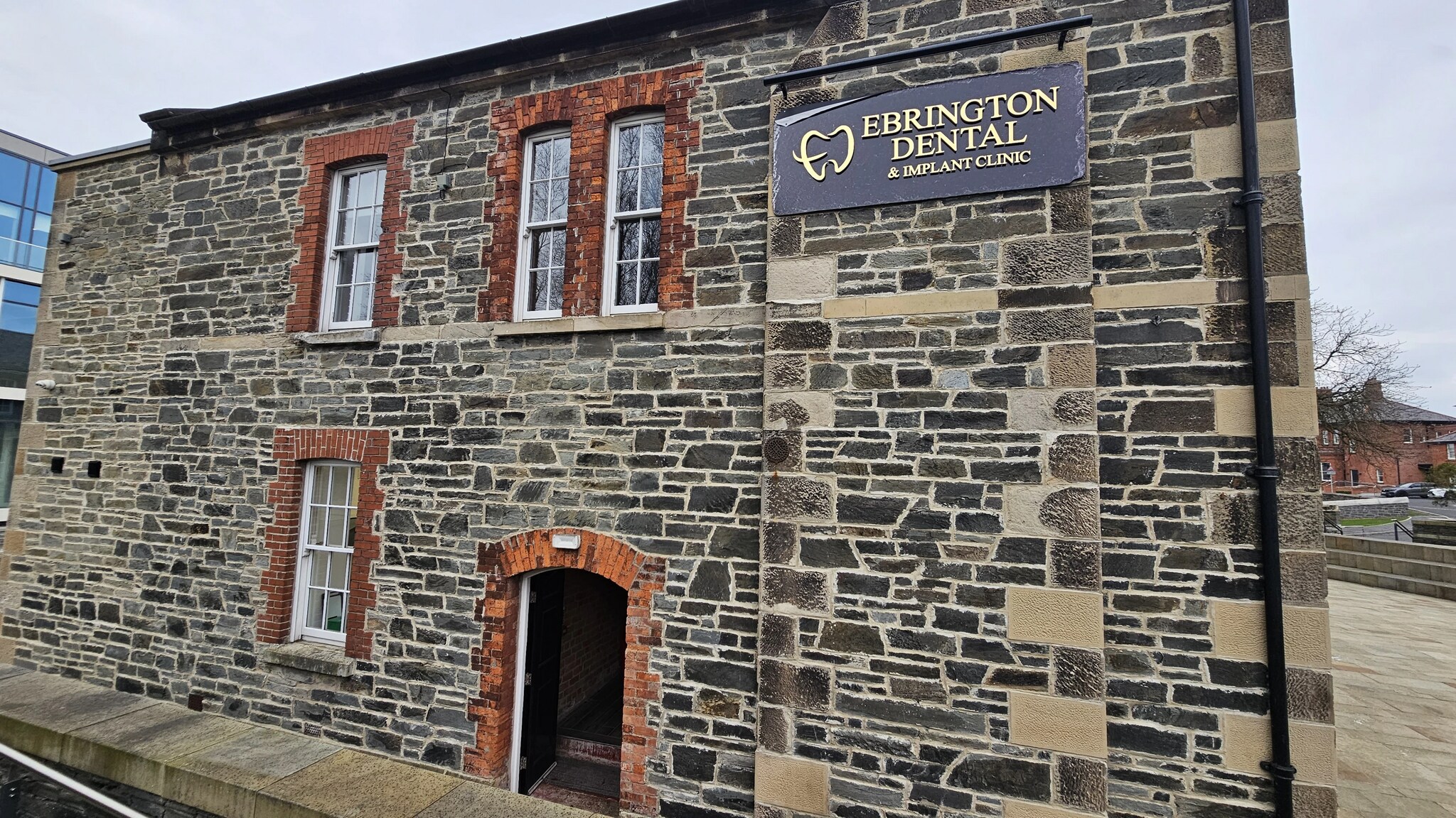 Ebrington Sq, Londonderry to rent Primary Photo- Image 1 of 2