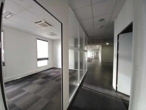 11 Rue Aimé Cotton, Saint-Priest to rent Interior Photo- Image 1 of 11