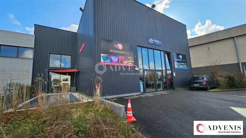 Vente Entrepôt 417 m² - Photo 1