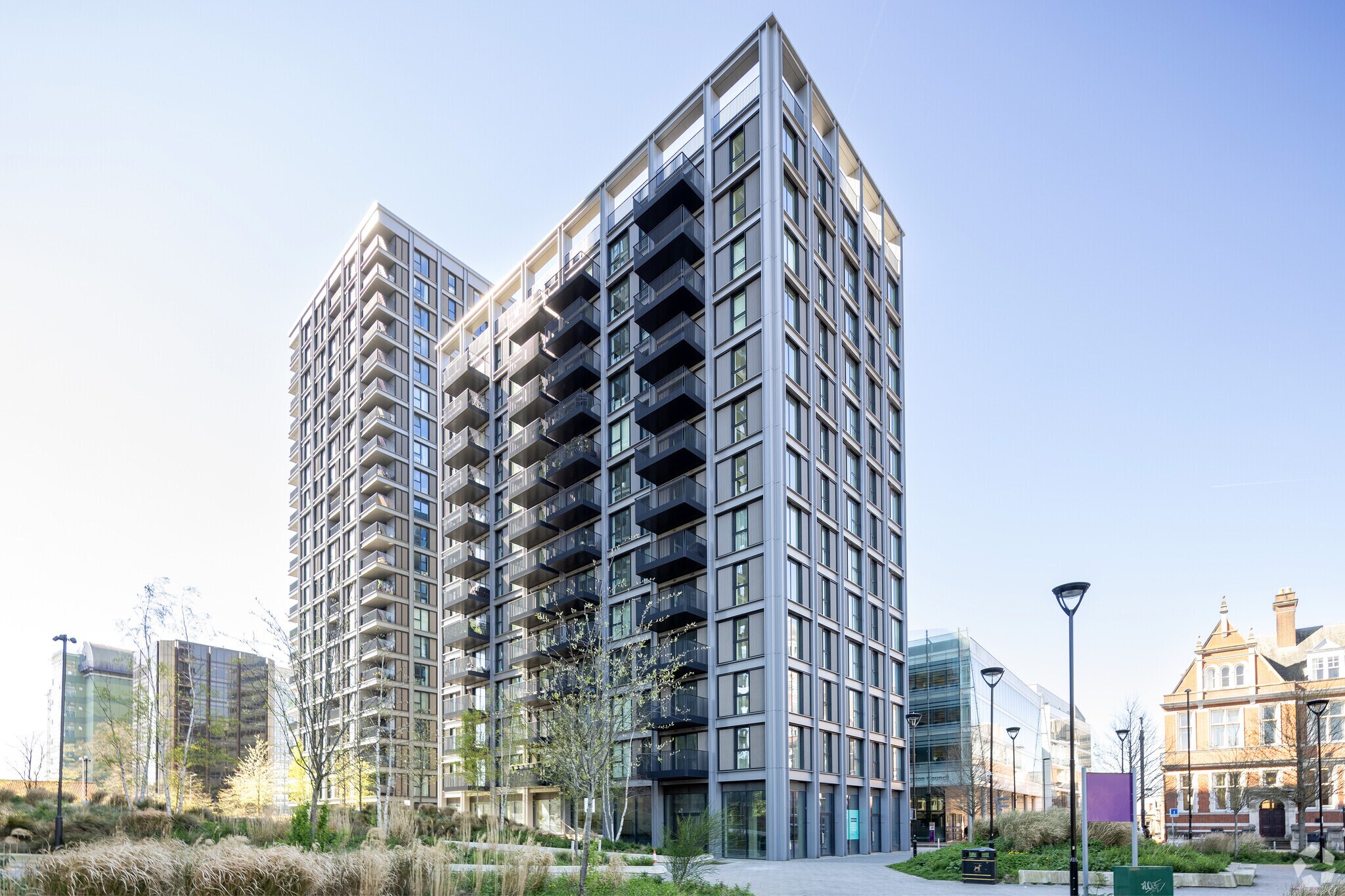 3 Purley Way Crescent, Croydon for sale Primary Photo- Image 1 of 4