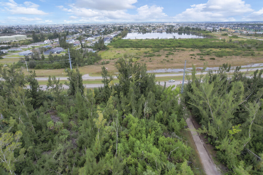 830 Ridge Rd, Cape Coral, FL for sale - Aerial - Image 2 of 8