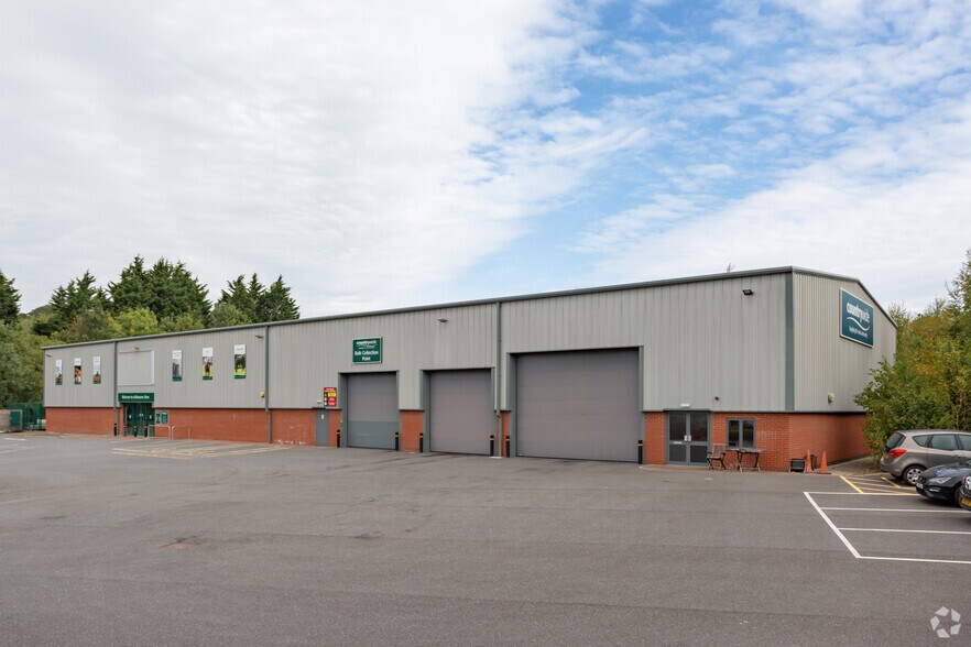 Clifton Rd, Ashbourne DE6 1DX UK