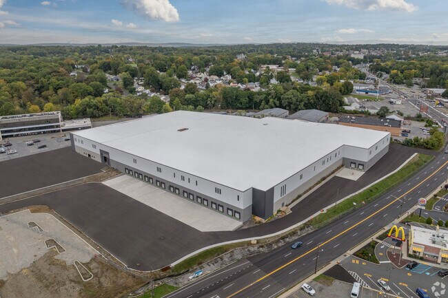 More details for 102 Dolson Ave, Middletown, NY - Industrial to Rent