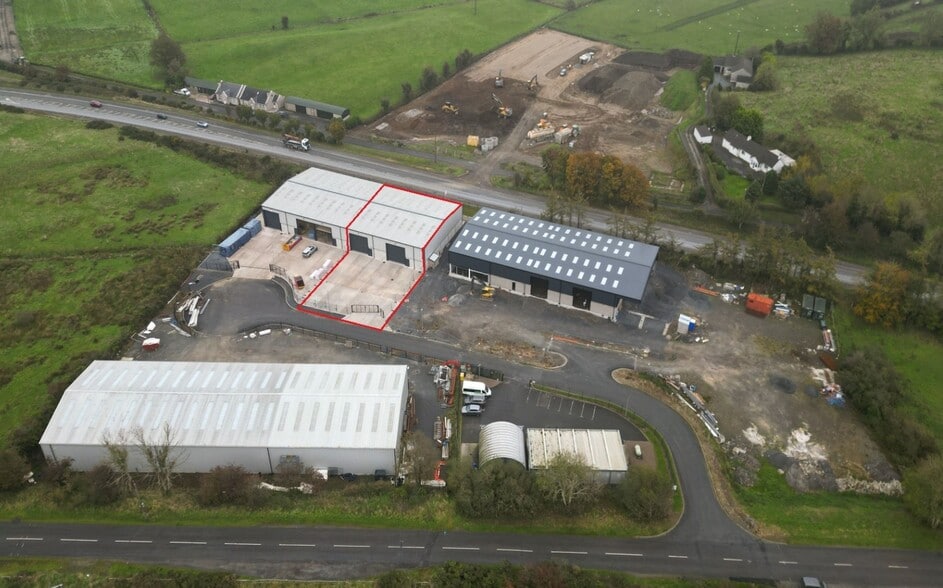 113 Old Belfast Rd, Ballynahinch to rent - Building Photo - Image 2 of 3