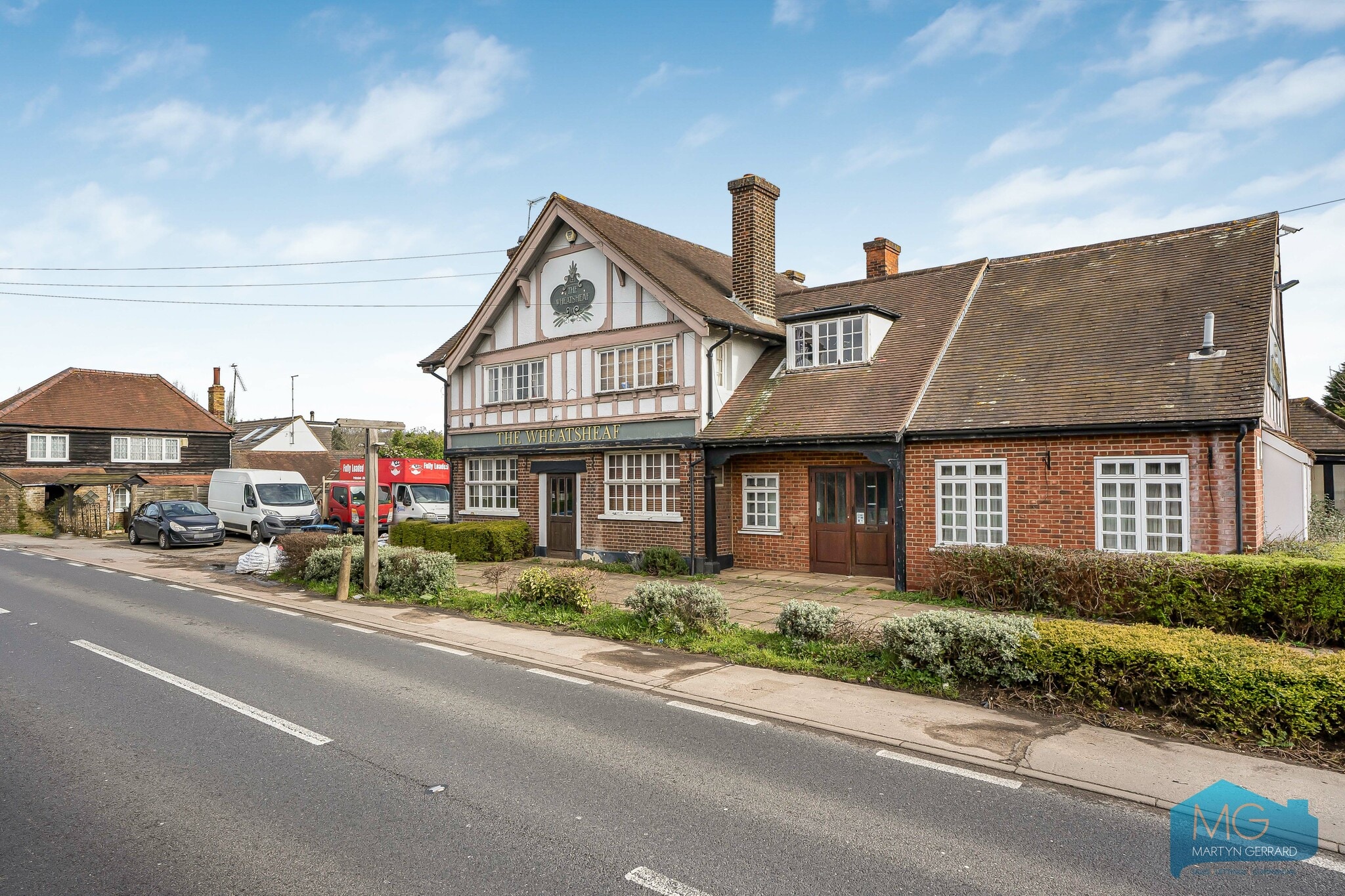 Crooked Mile, Waltham Abbey to rent Primary Photo- Image 1 of 7