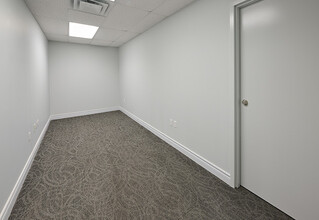 170 Sheppard Ave E, Toronto, ON for rent Interior Photo- Image 2 of 8