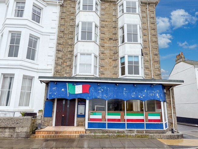 More details for 4 Promenade, Penzance - Retail to Rent