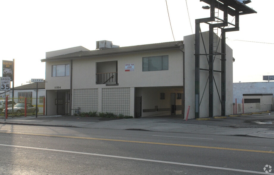 5560 Lankershim Blvd, North Hollywood, CA for sale - Building Photo - Image 3 of 4