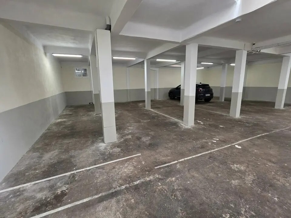 Vente Entrepôt 214 m² - Photo 1