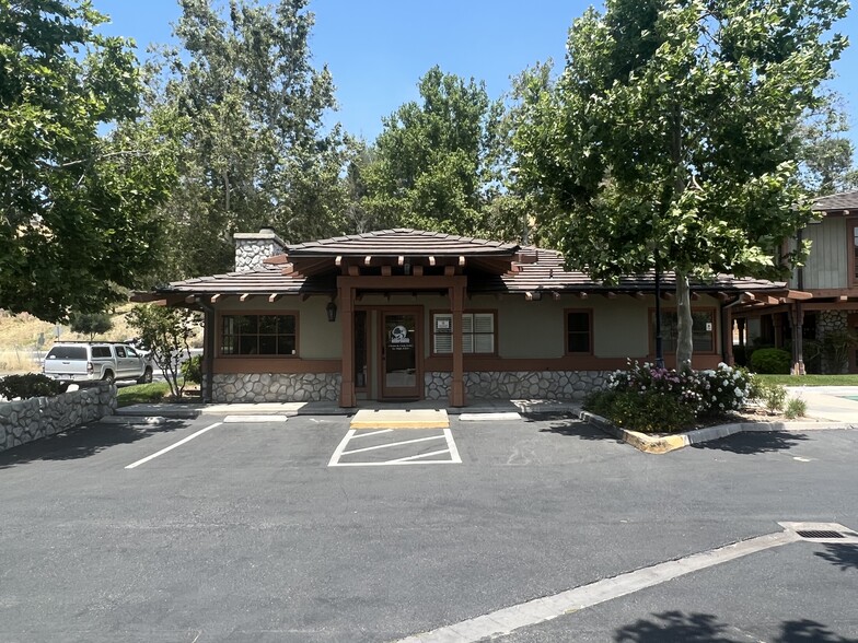 27940 Vista Canyon Blvd, Canyon Country, CA for rent - Building Photo - Image 1 of 9