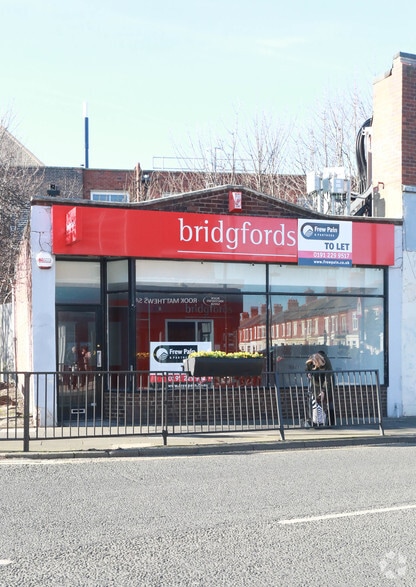 57 Park Vw, Whitley Bay for sale - Primary Photo - Image 1 of 7