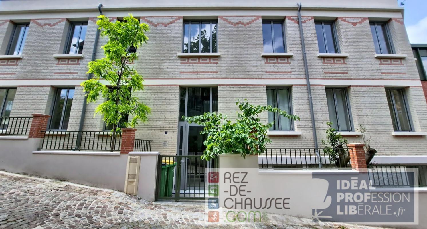 Office in Paris for sale Building Photo- Image 1 of 25