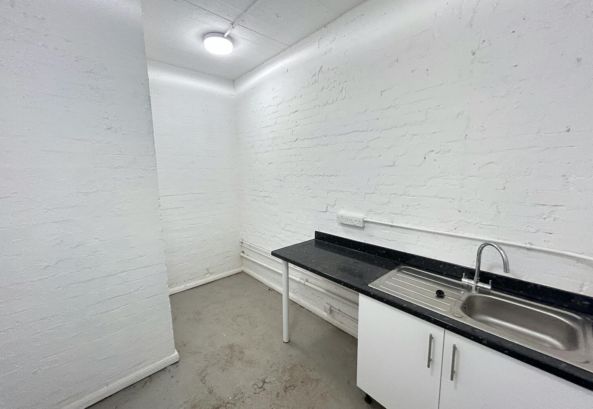 Humber Ave, Coventry to rent Interior Photo- Image 1 of 2