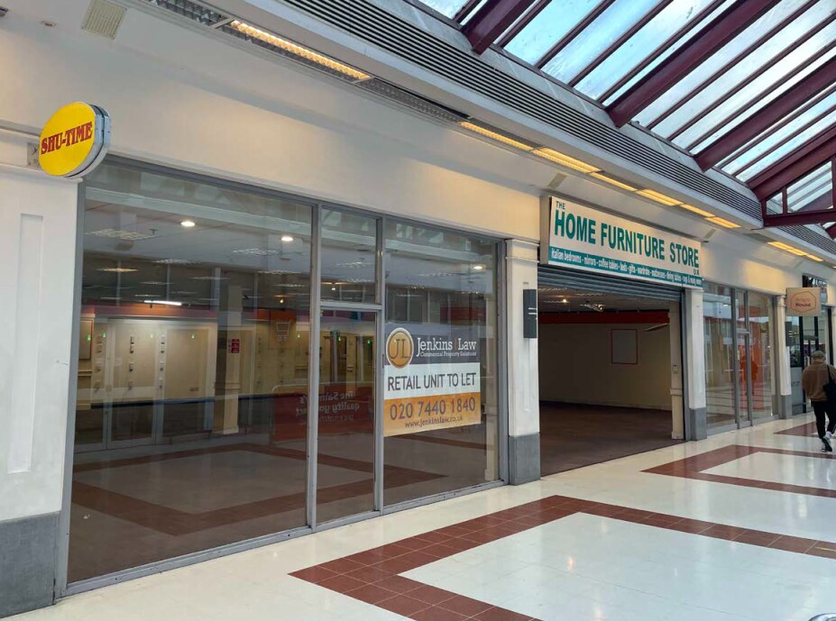 Kingsland High St, London to rent Building Photo- Image 1 of 1