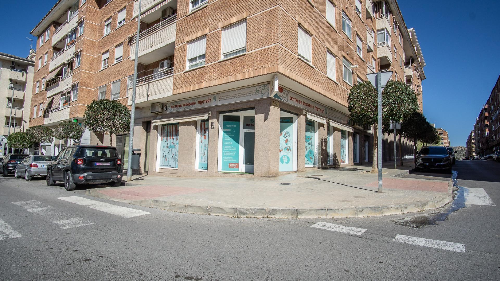 Retail in Petrer, Alicante for sale Building Photo- Image 1 of 12