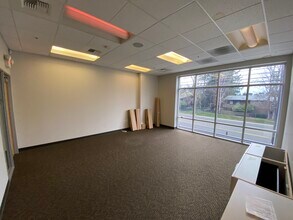 950 Fulton Ave, Sacramento, CA to rent Building Photo- Image 2 of 6