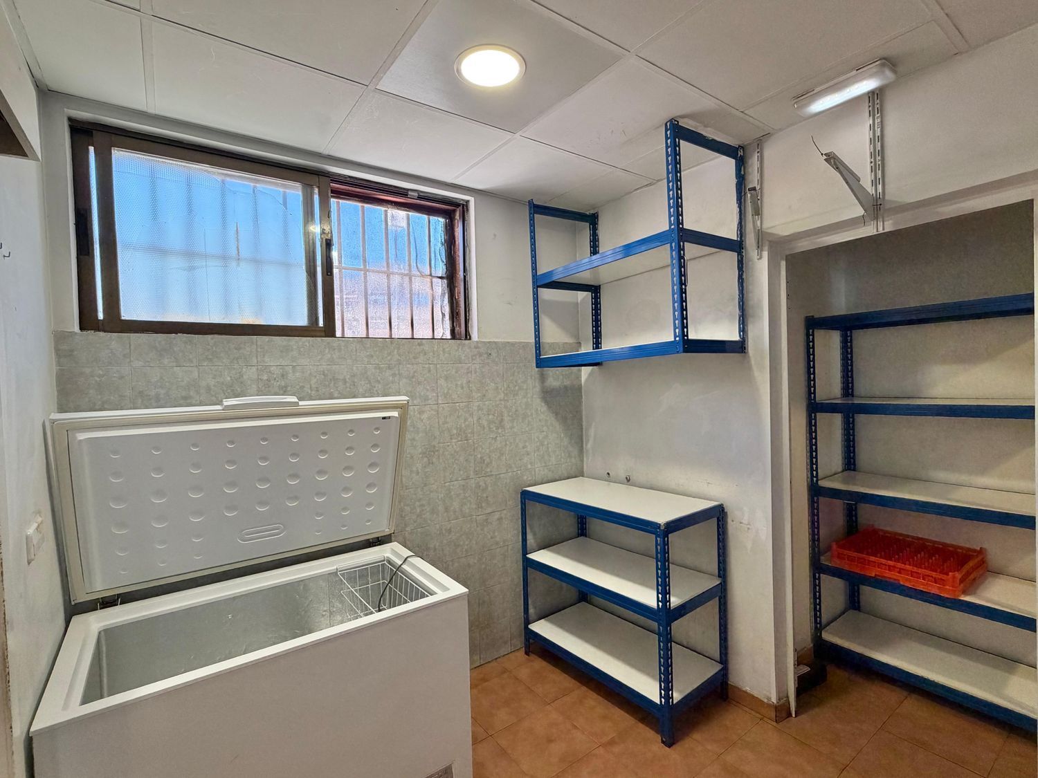 Retail in Alcobendas, Madrid to rent Interior Photo- Image 1 of 11