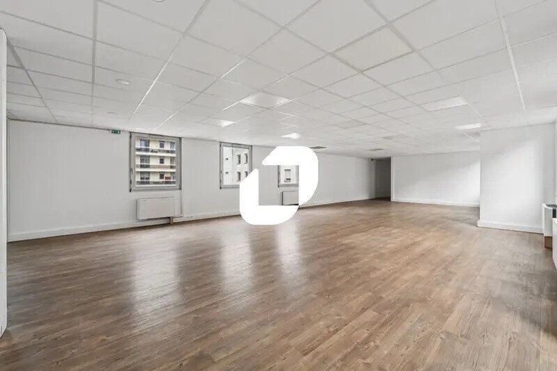 2 Boulevard Du General De Gaulle, Montrouge to rent Building Photo- Image 1 of 18
