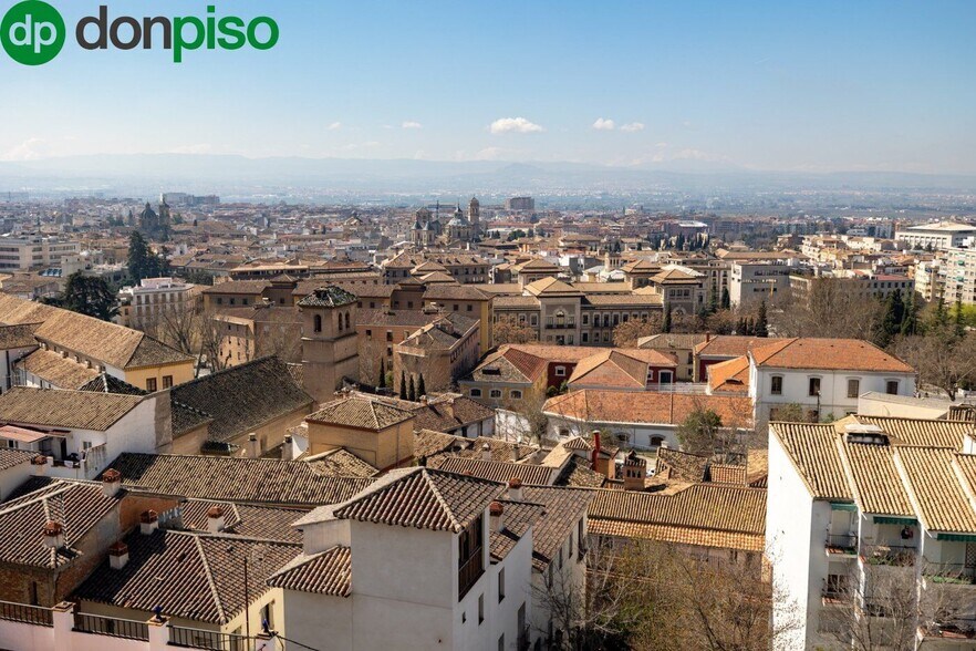 Calle Barrichuelo Cartuja, 23, Granada, Granada for sale - Building Photo - Image 2 of 36
