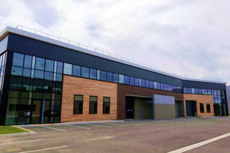 Light Industrial in Sucy-en-Brie to rent - Building Photo - Image 3 of 7