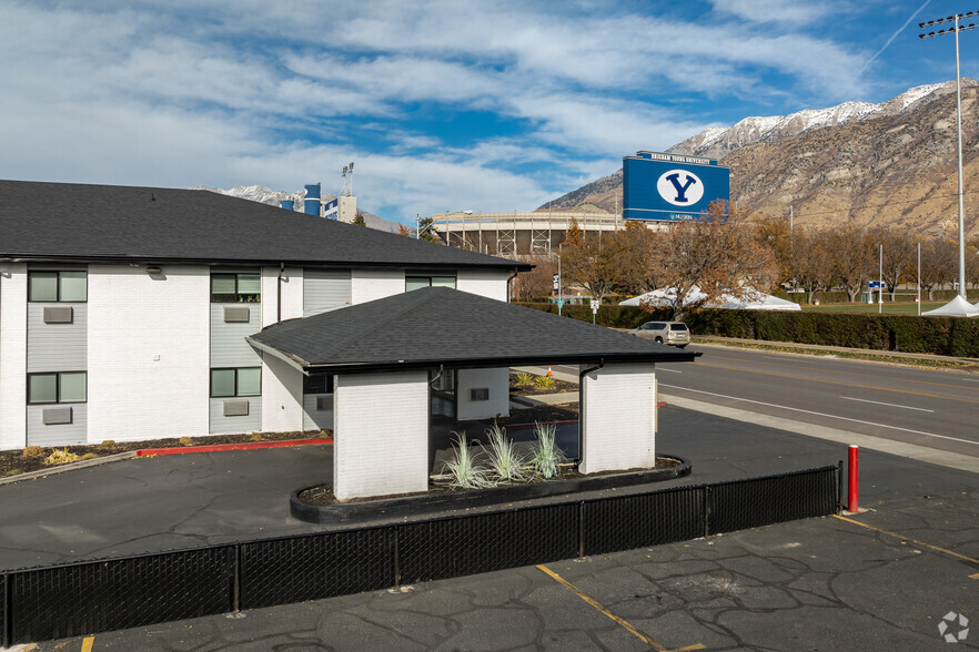 1555 N Canyon Rd, Provo, UT for rent - Building Photo - Image 2 of 55